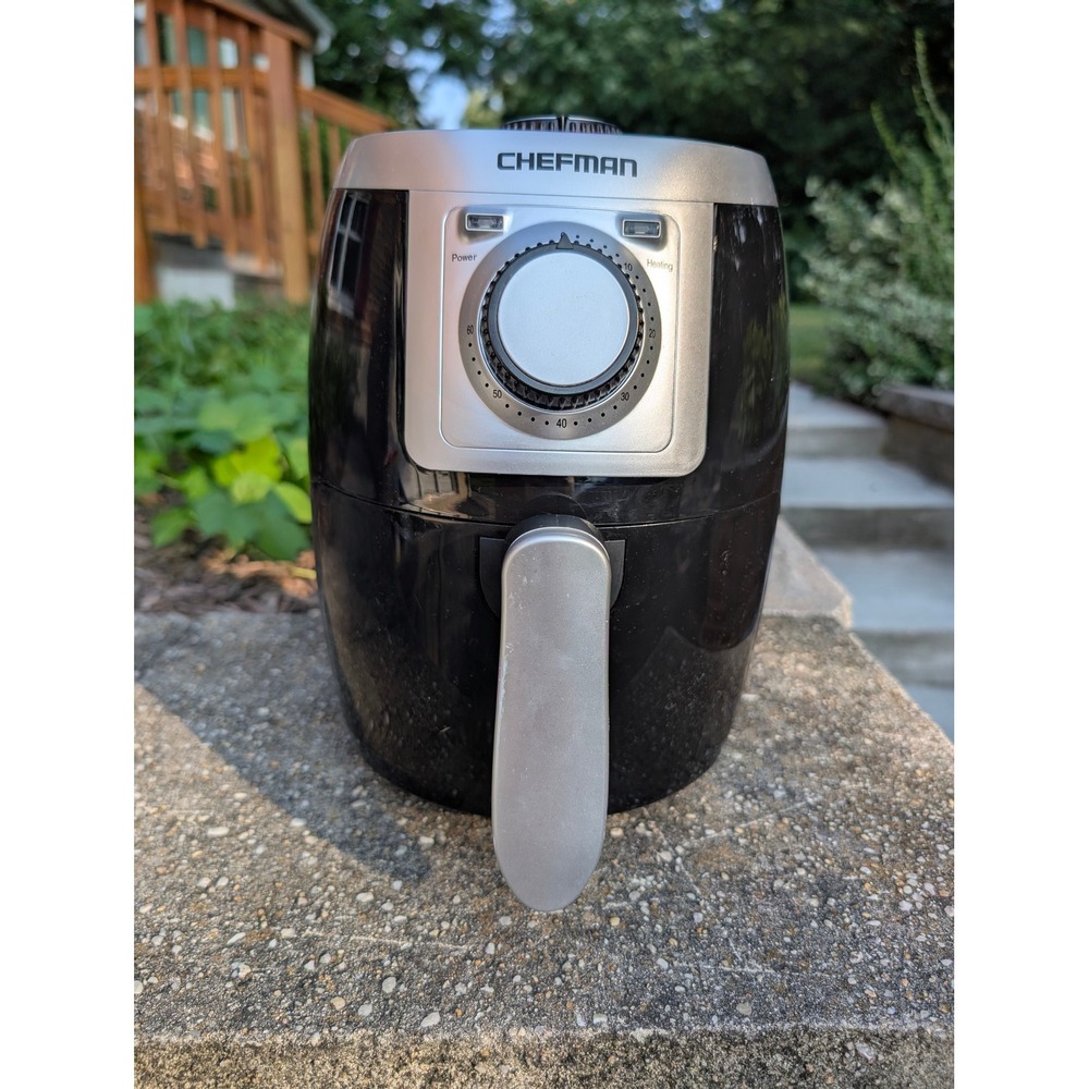 Chefman TurboFry Air Fryer Black Silver 2 Quart Compact RJ38-V2-2-BLACK EUC